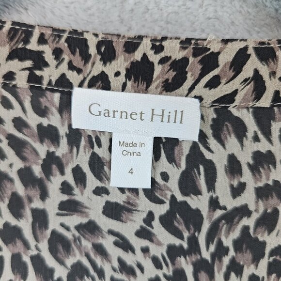 Garnet Hill Silk Blouse Womens Size 4 Animal Print Henley V-Neck Balloon Sleeve - Picture 3 of 9